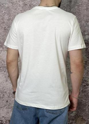 Легкая классическая мужская футболка повседневная белая / стильные футболки мужские брендовые4 фото