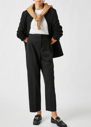 Брюки черные