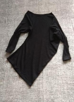 Модный черный джемпер оригинального кроя от бренда ax-размер м