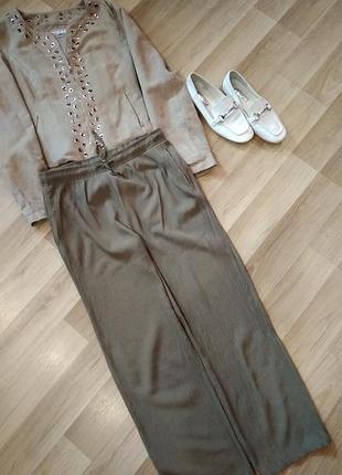 Супер стильні штани хакі вільний крій на резинці, без дефектів.