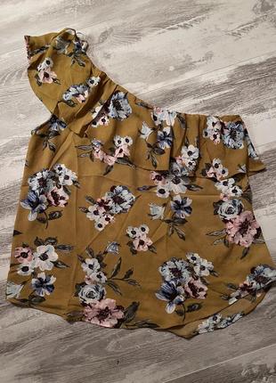 Топ блуза с открытым плечом майка