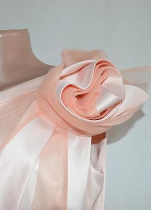Брендовое розовое атласное макси платье с розой asos этикетка5 фото