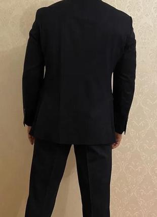 Костюм