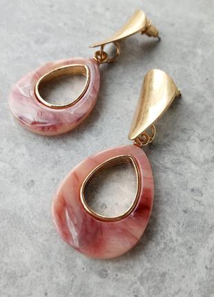 Чудові мармурові сережки