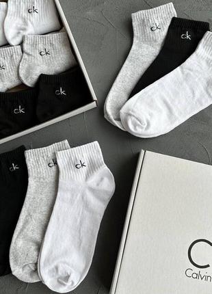 Набір шкарпеток коротких 9 пар у подарунковій коробці бренд calvin klein, tommy hilfiger, nike, puma, adidas2 фото