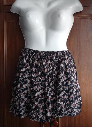 Лёгкая юбка в цветочный принт1 фото