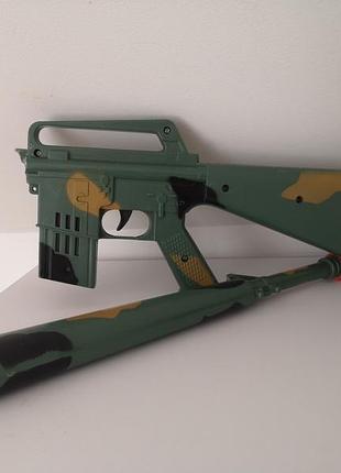 Военный автомат трещотка