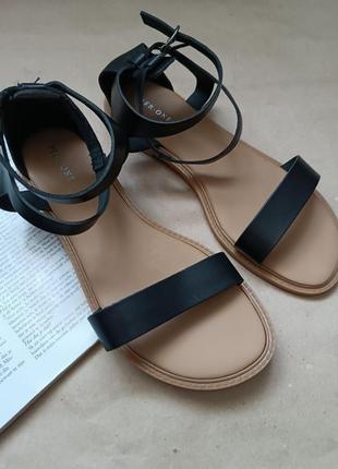 Босоножки сандалии черные базовые классические обувь сток новые4 фото