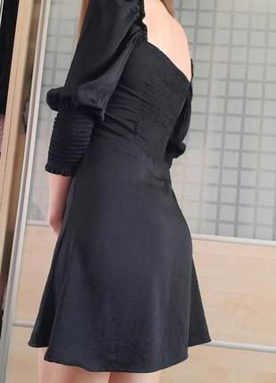 Атласное платье из более новых коллекций h&amp;m. состояние идеально.5 фото