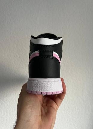 Кроссовки nike air jordan mid 1 black/pink2 фото