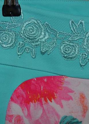 Шикарные брюки sassofono в цветочный принт! широкие лампасы+кружево!7 фото