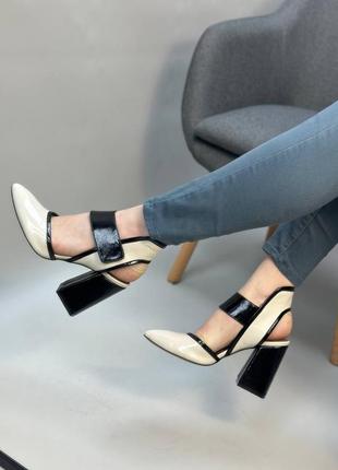 Екслюзивні босоніжки з італійської шкіри та замші жіночі на підборах