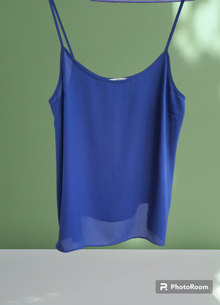 Легка гарного синього кольору базова майка топ блуза в білизняному стилі на бретелях від papaya1 фото