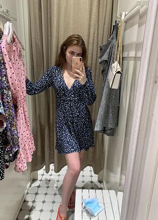 Платье stradivarius