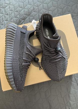 Дитячі adidas yeezy 350 35