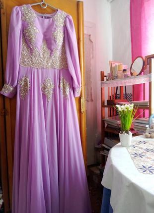 Шикарное винтажное лавандовое платье.1 фото