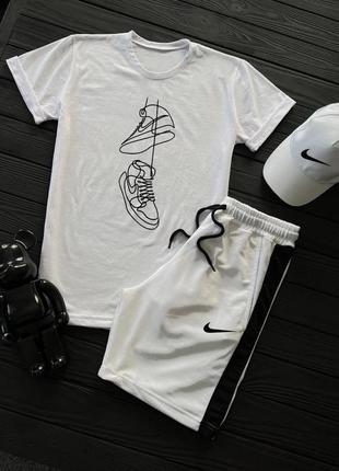 Летный серый спортивный костюм комплект с принтом nike летний серый спортивный костюм nike футболка шорты найк