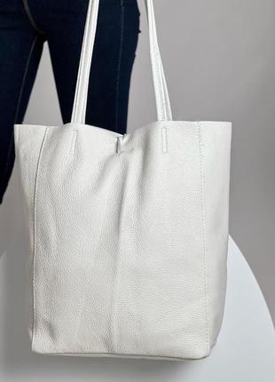 Женская кожаная большая белая сумка шоппер открытого типа, италия4 фото