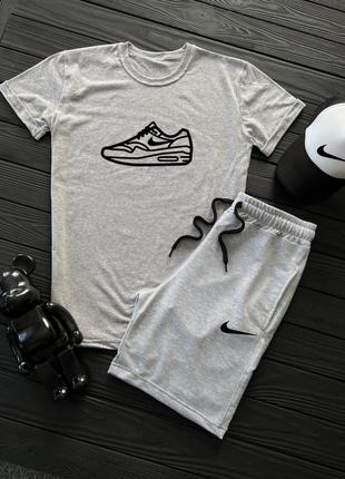 Летный серый спортивный костюм комплект с принтом nike летний серый спортивный костюм nike футболка шорты найк