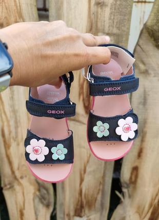 Новые кожаные сандалии geox delhi. оригинал.2 фото