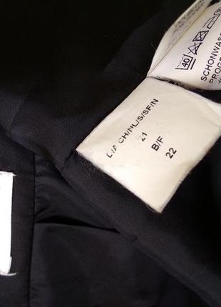 Комфортний чорний жилет на блискавці з драпіруванням жіноча демі жилетка6 фото