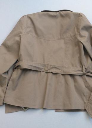 Короткий тренч- куртка бежевого цвета, размер 362 фото