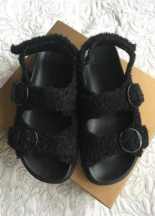 Босоножки zara