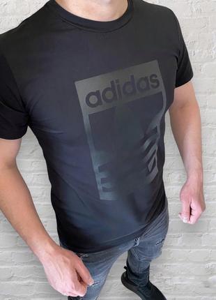 Мужская спортивная футболка adidas r-3