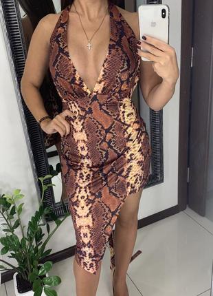 👗 коричневое платье змеиный принт /новогоднее платье с декольте👗