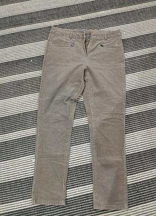 Брюки микровельвет, приятного серого цвета.