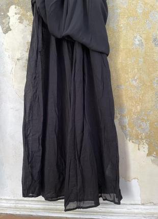 Этническое черное длинное платье naf naf с вышивкой нитью6 фото