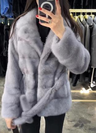 Шикарная норковая шуба с английским воротником голубой