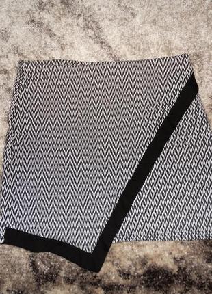 Міні-спідниця