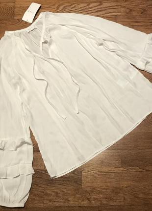 Біла блузка vila з об'ємними рукавами, р. 402 фото