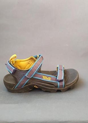 Босоніжки teva