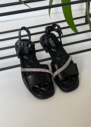Босоножки сандали черные с камнями стразами низкий ход9 фото