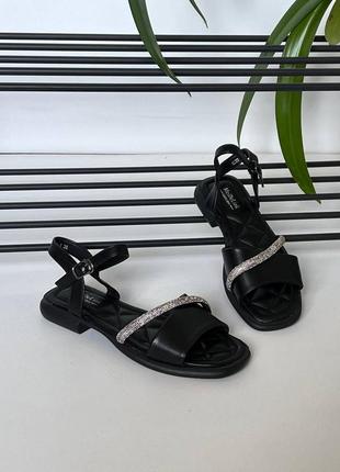 Босоножки сандали черные с камнями стразами низкий ход7 фото
