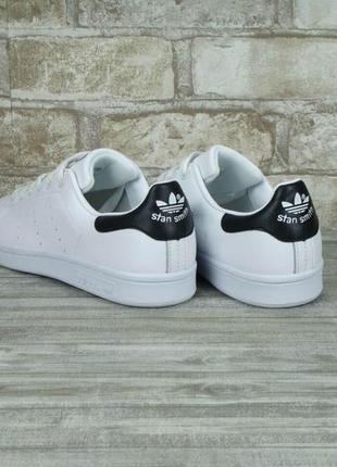 Кросівки adidas stan smith білі з чорним (адідас стен сміт білі з чорною п'ятою)8 фото