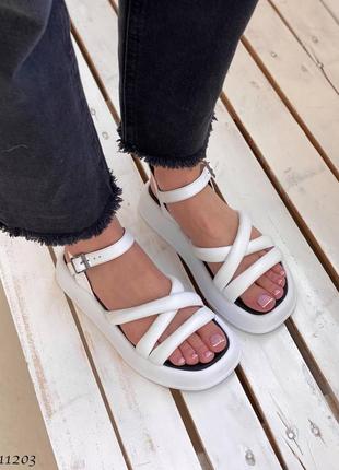 Босоніжки сандалі натуральна шкіра на високій підошві платформі танкетці масивній  дуті римлянки білі