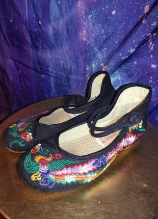 Бавовняні туфлі з вишивкою у традиційному китайському стилі жарптиця5 фото