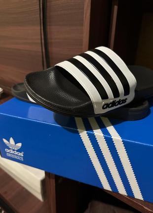 Продам нові adidas шльопанці чоловічі