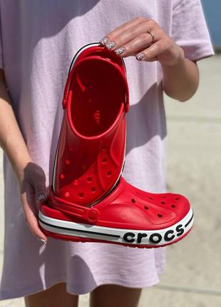 Жіночі шльопанці crocs red logo / smb9 фото