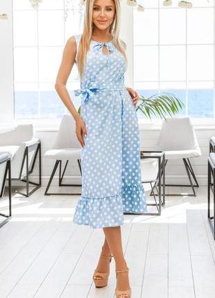 Женское модное стильное красивое летнее платье в горох голубое