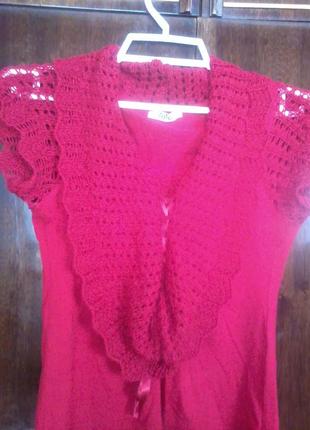 Блузка с  вязаным  воротником