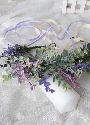 Фіолетовий вінок. вінок з польових квітів.