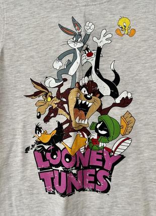 Качественная футболка looney tunes с крутым принтом2 фото