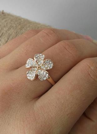 Позолоченное кольцо цветок 18й размер бижутерия2 фото