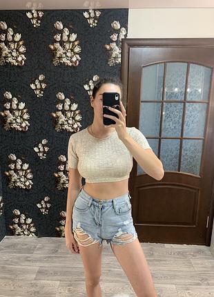 Топ футболка prettylittlething