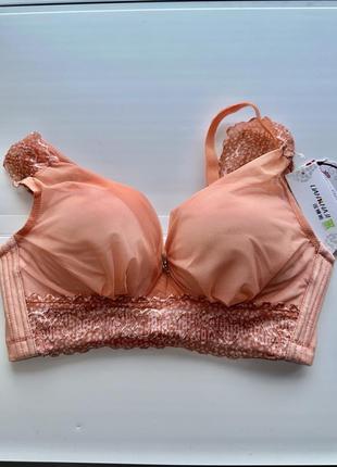 Изысканный бюстгальтер 32/70 в (маломерит на чашку а) пуш-ап без косточек 3d форма