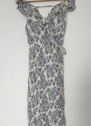 Квіткова сукня на запах